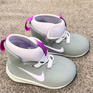 Nike Kids Binzie sneaker boot in Gray and lavender